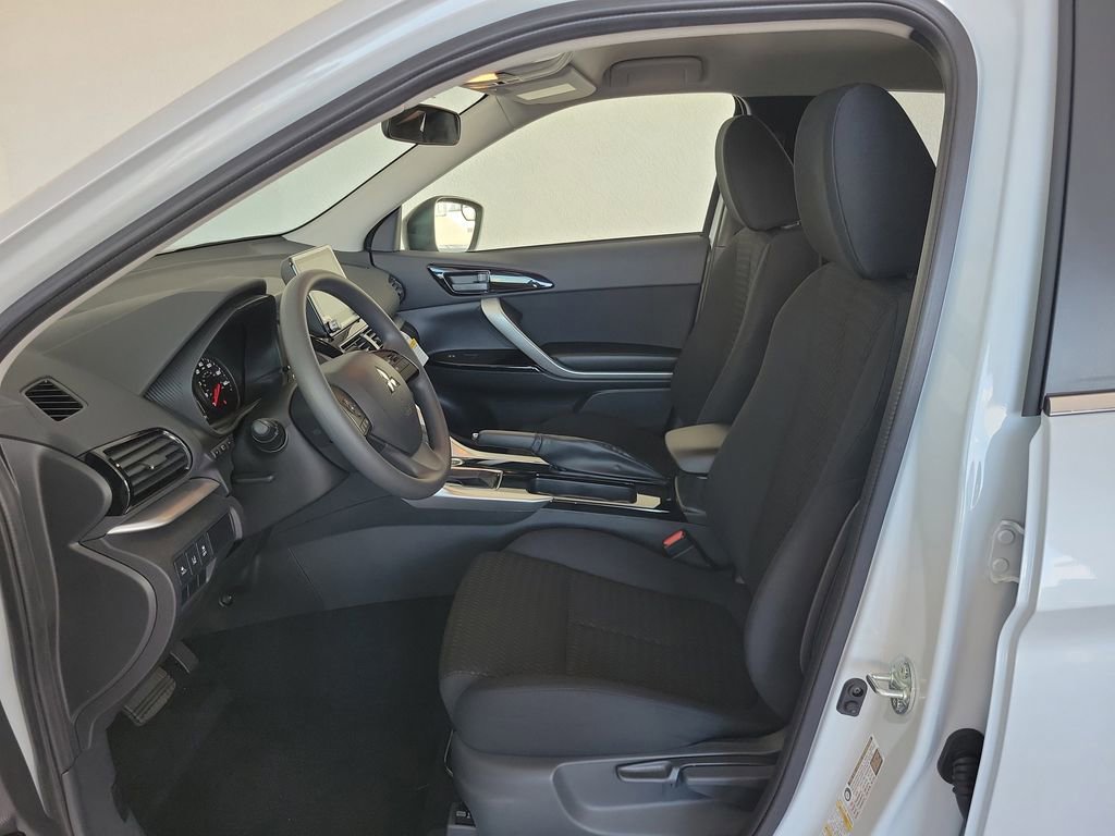 New 2026 Mitsubishi Eclipse Cross LE AWD/4WD image 12