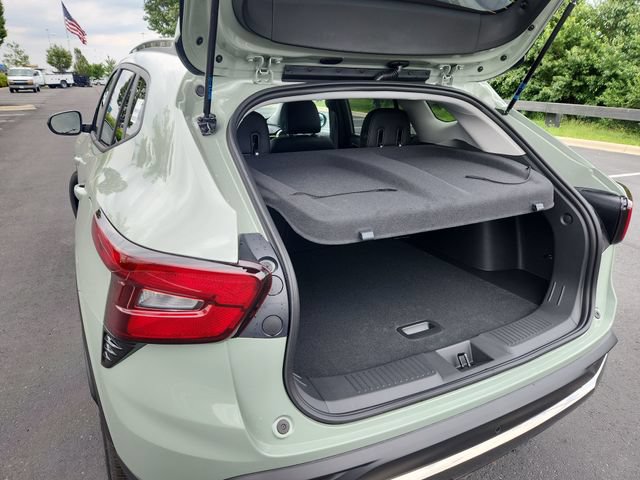 New 2026 Chevrolet Trax ACTIV w/ Sunroof Package FWD image 19