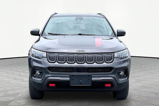 Used 2022 Jeep Compass Trailhawk w/ Trailhawk Convenience Group AWD/4WD image 2