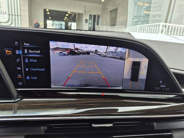 Used 2022 Cadillac Escalade Premium Luxury w/ Performance Package AWD/4WD image 22