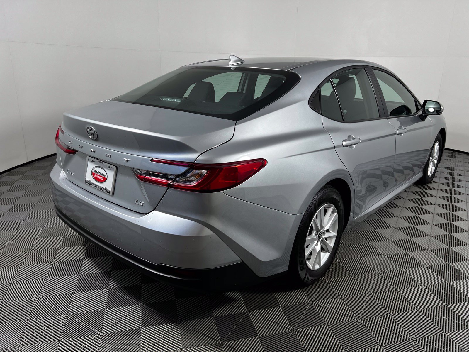 Certified 2025 Toyota Camry LE FWD image 5