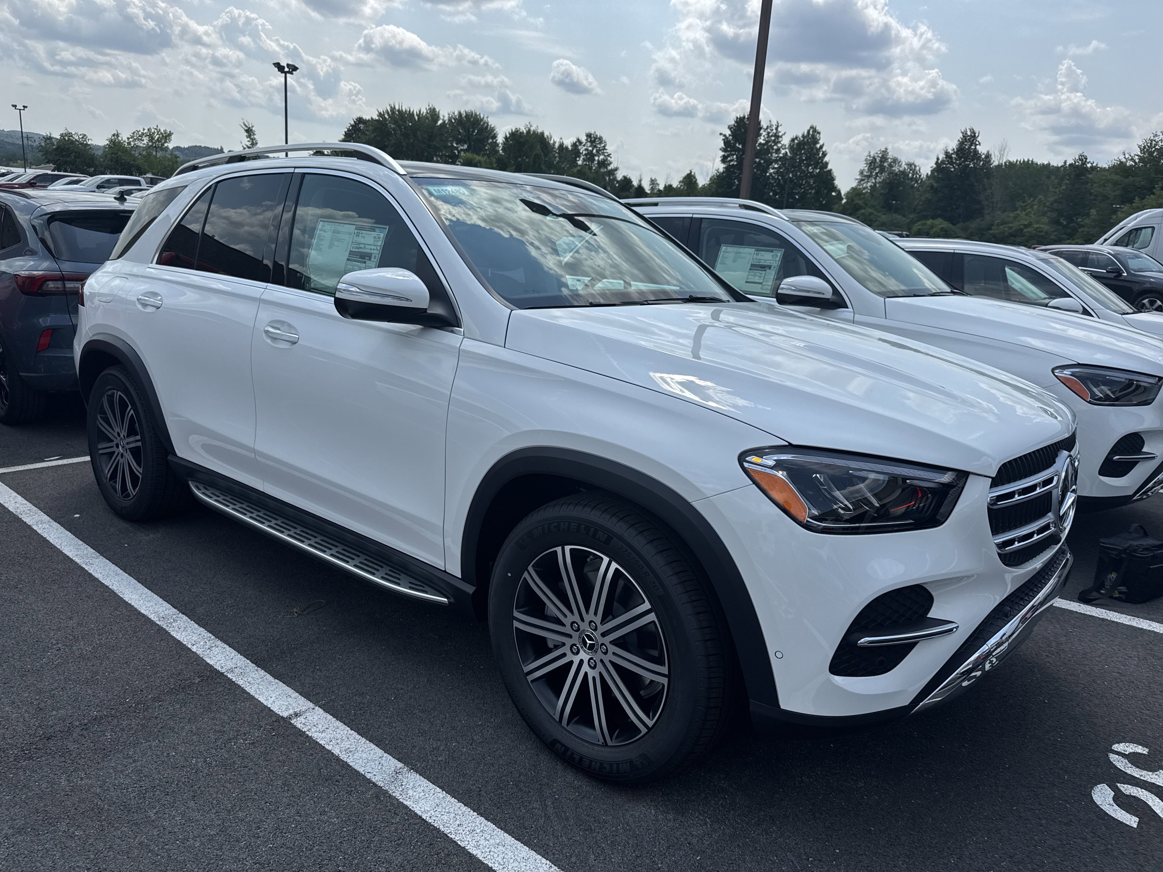 Used 2026 Mercedes-Benz GLE 350 4MATIC image 2