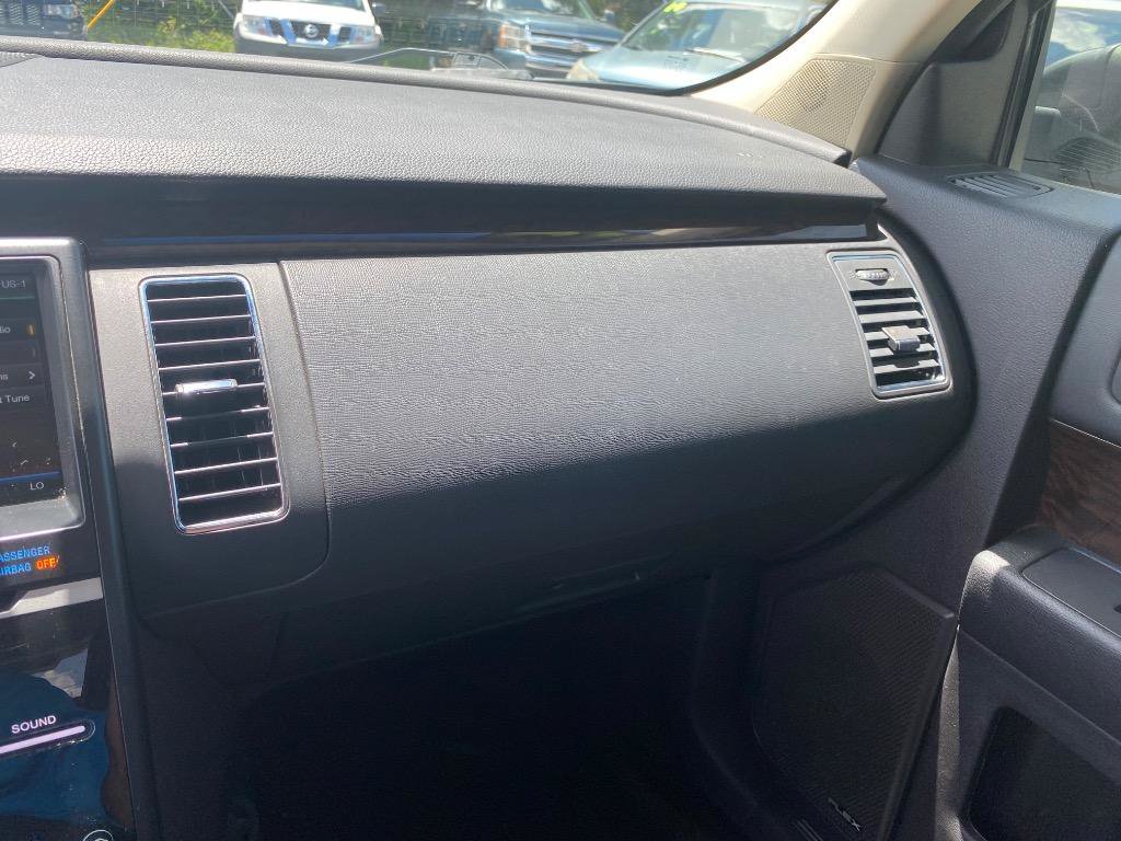 Used 2015 Ford Flex Limited FWD image 29