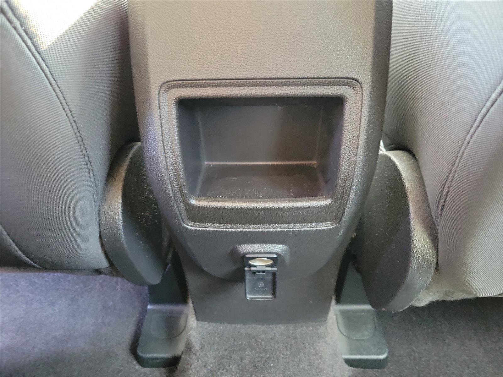 Used 2019 Ford Escape S image 10