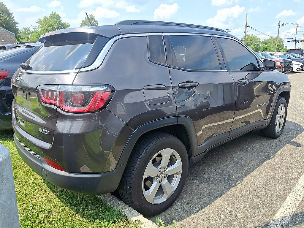Used 2020 Jeep Compass Latitude w/ Cold Weather Group AWD/4WD image 4