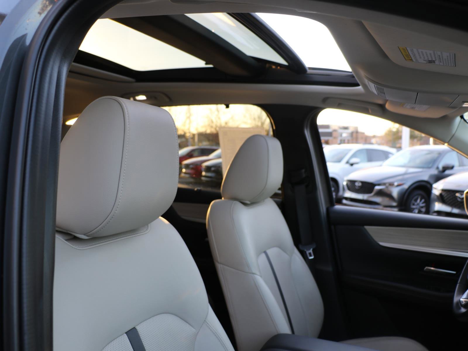 Certified 2025 MAZDA CX-90 3.3 Turbo w/ Premium Sport Pkg image 7