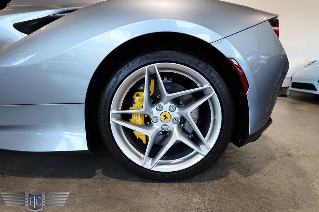 Used 2021 Ferrari F8 Tributo RWD image 44