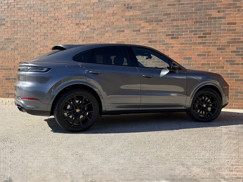 New 2026 Porsche Cayenne Coupe image 7