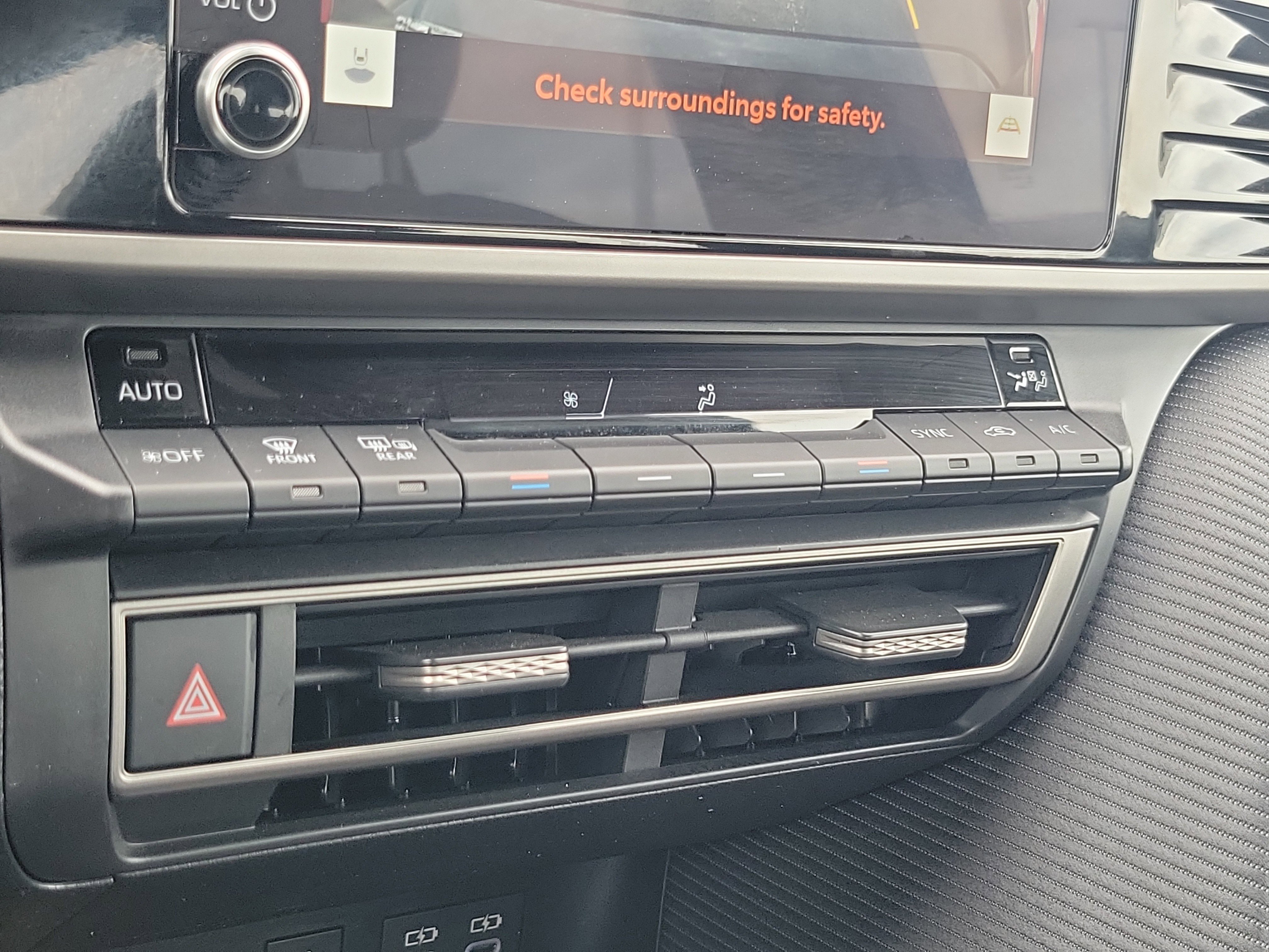 Certified 2025 Toyota Camry SE image 28