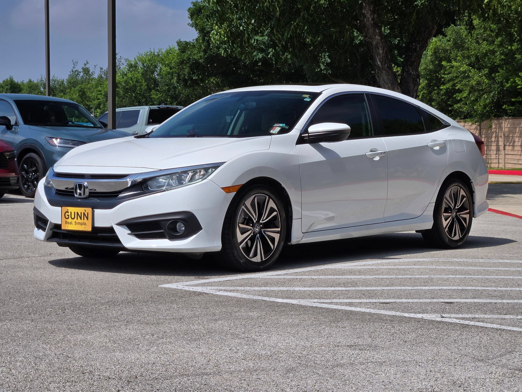 Used 2017 Honda Civic EX-T image 7