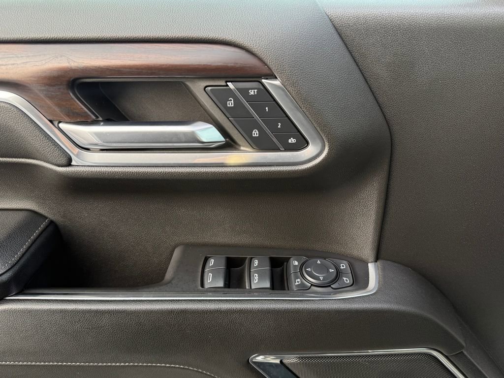 Used 2024 GMC Sierra 1500 SLT image 19