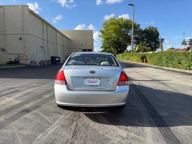 Used 2009 Kia Spectra LX FWD image 6