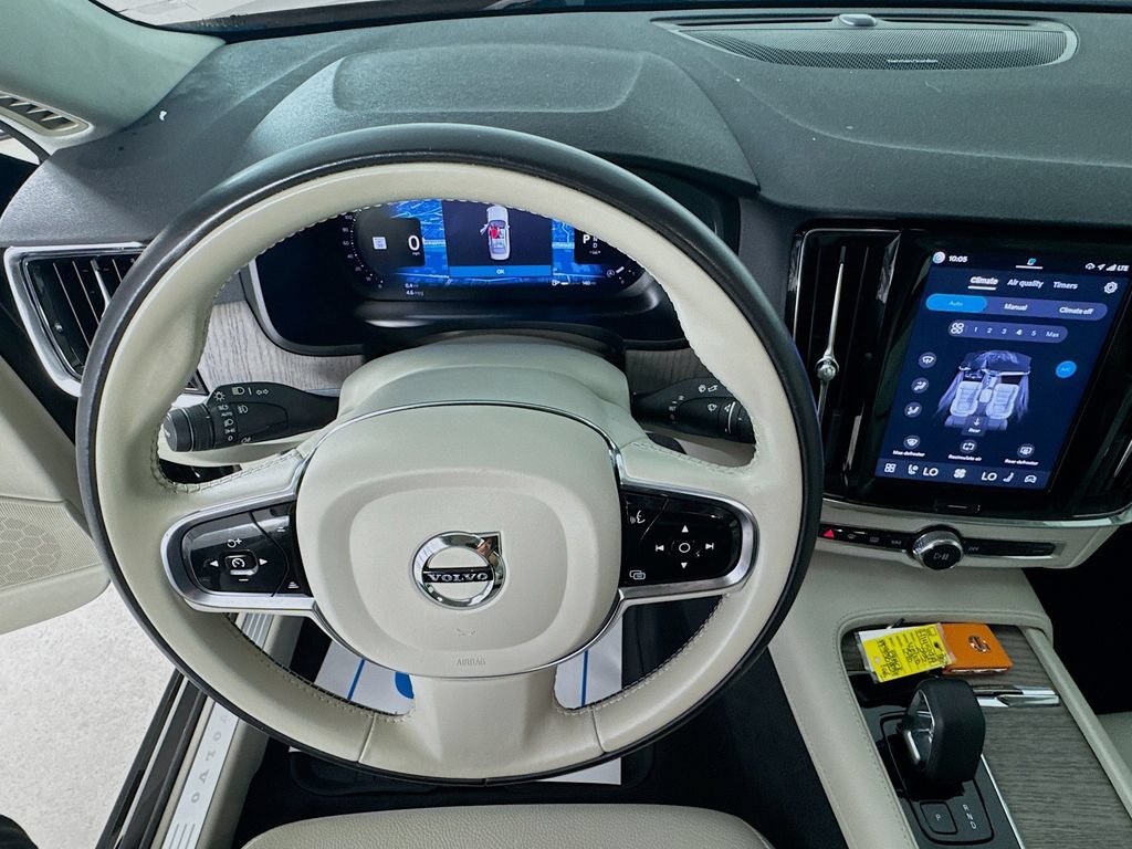 Used 2023 Volvo S90 B6 Plus w/ Protection Package Premier AWD/4WD image 13