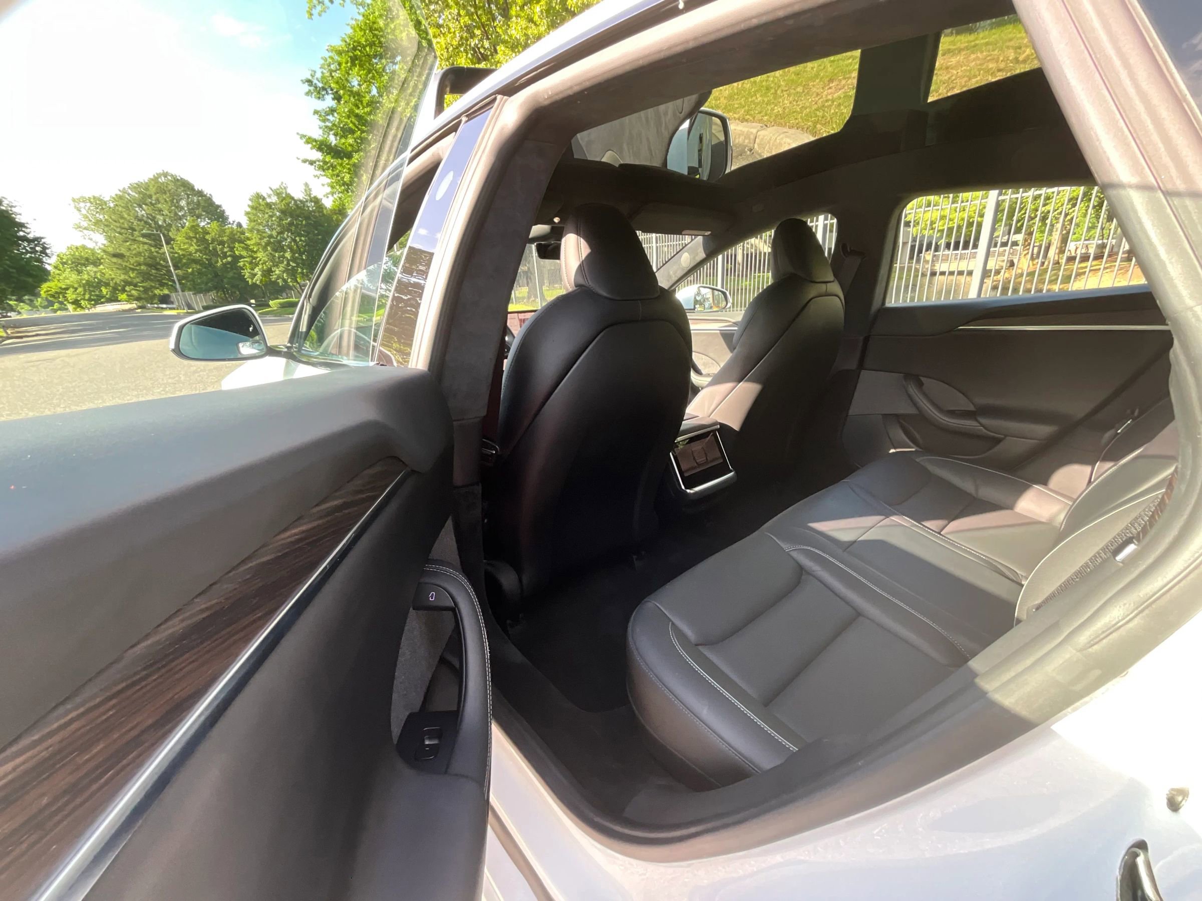 Used 2021 Tesla Model S Plaid AWD/4WD image 10
