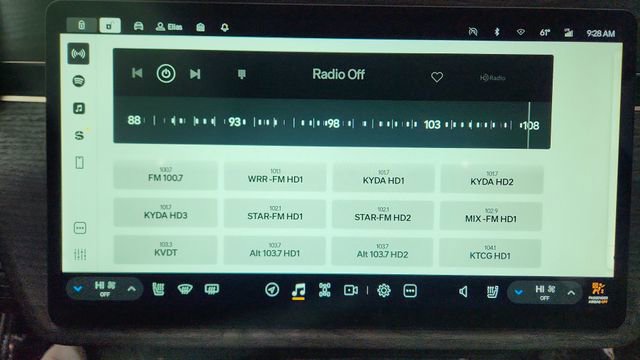 Used 2024 Rivian R1S Adventure image 51
