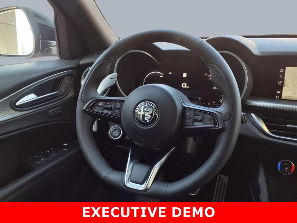 New 2025 Alfa Romeo Stelvio Sprint image 14