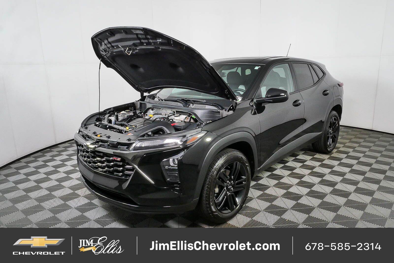 Certified 2025 Chevrolet Trax RS w/ Sunroof Package FWD image 30
