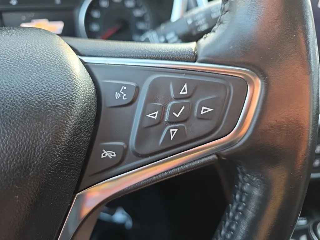 Used 2021 Chevrolet Equinox Premier AWD/4WD image 26