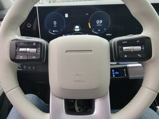Used 2024 Hyundai Santa Fe Limited image 35