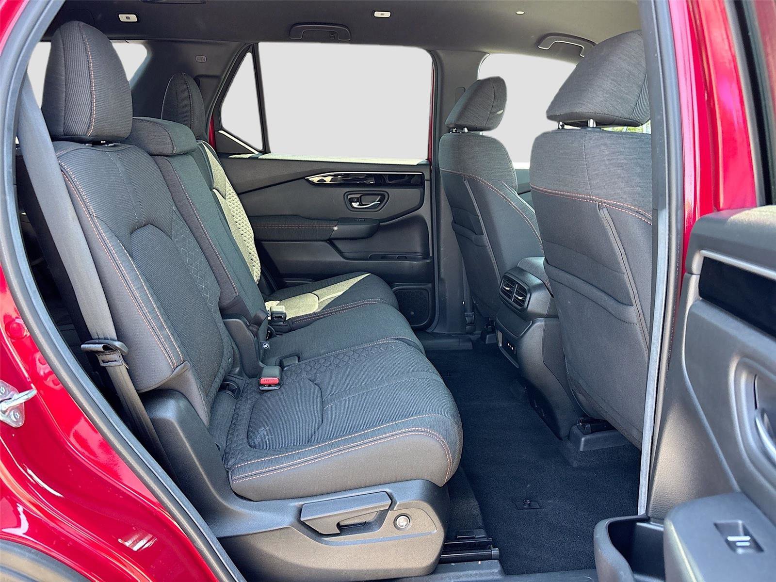 Certified 2025 Honda Pilot Sport image 31