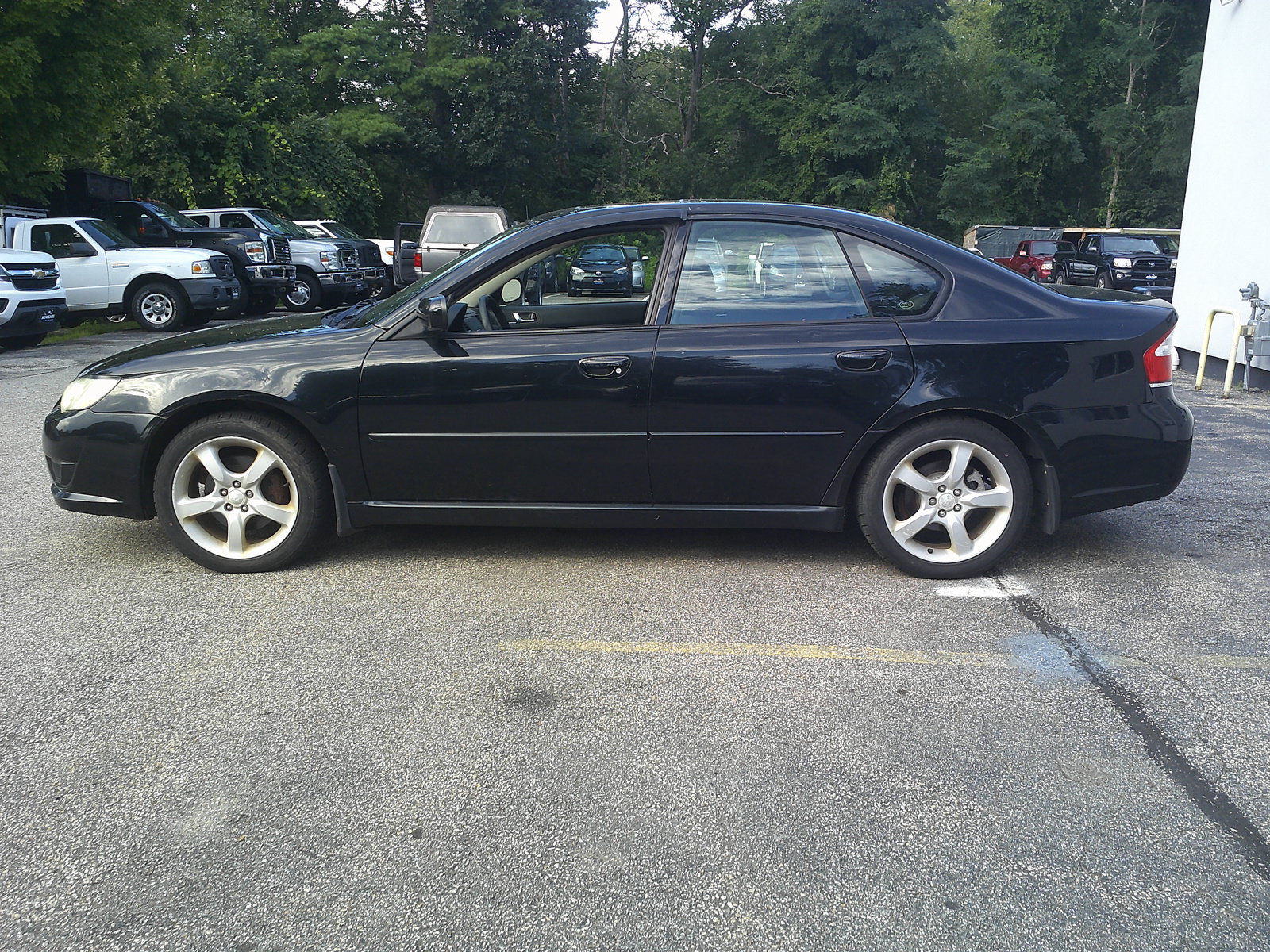 Used 2009 Subaru Legacy 2.5i Special Edition AWD/4WD image 8