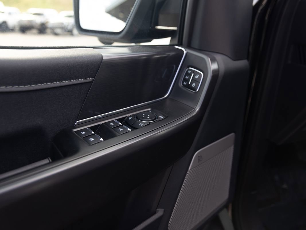 Used 2025 Ford F150 Lariat w/ Bed Utility Package AWD/4WD image 17