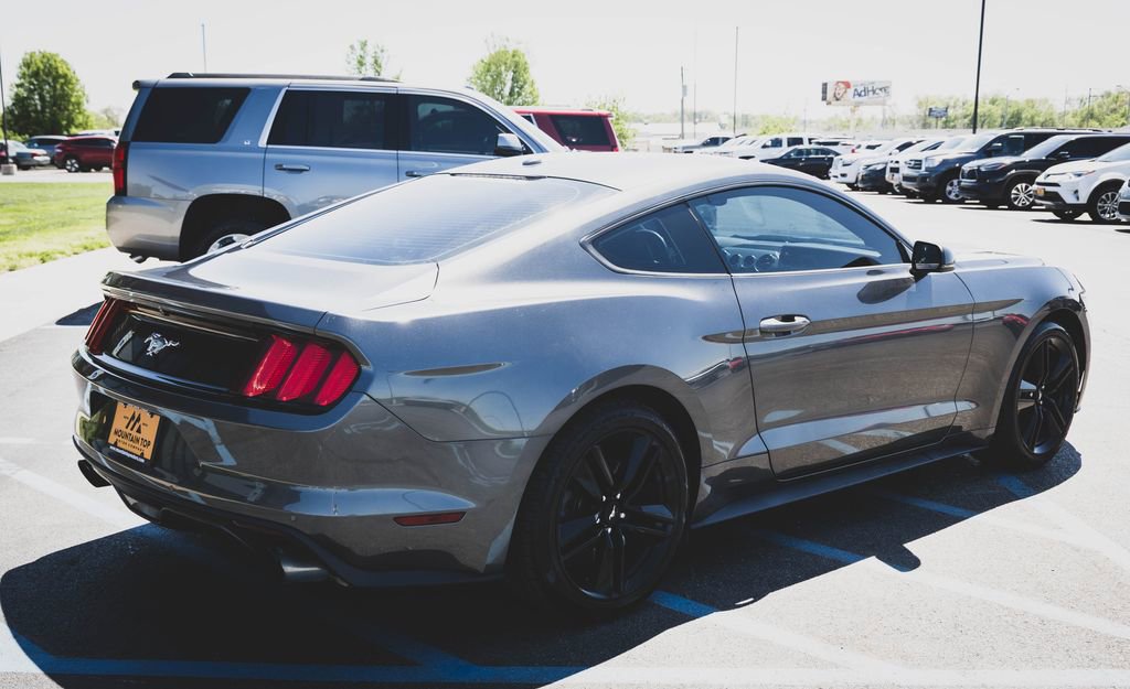 Used 2017 Ford Mustang Premium w/ Ecoboost Performance Package image 10