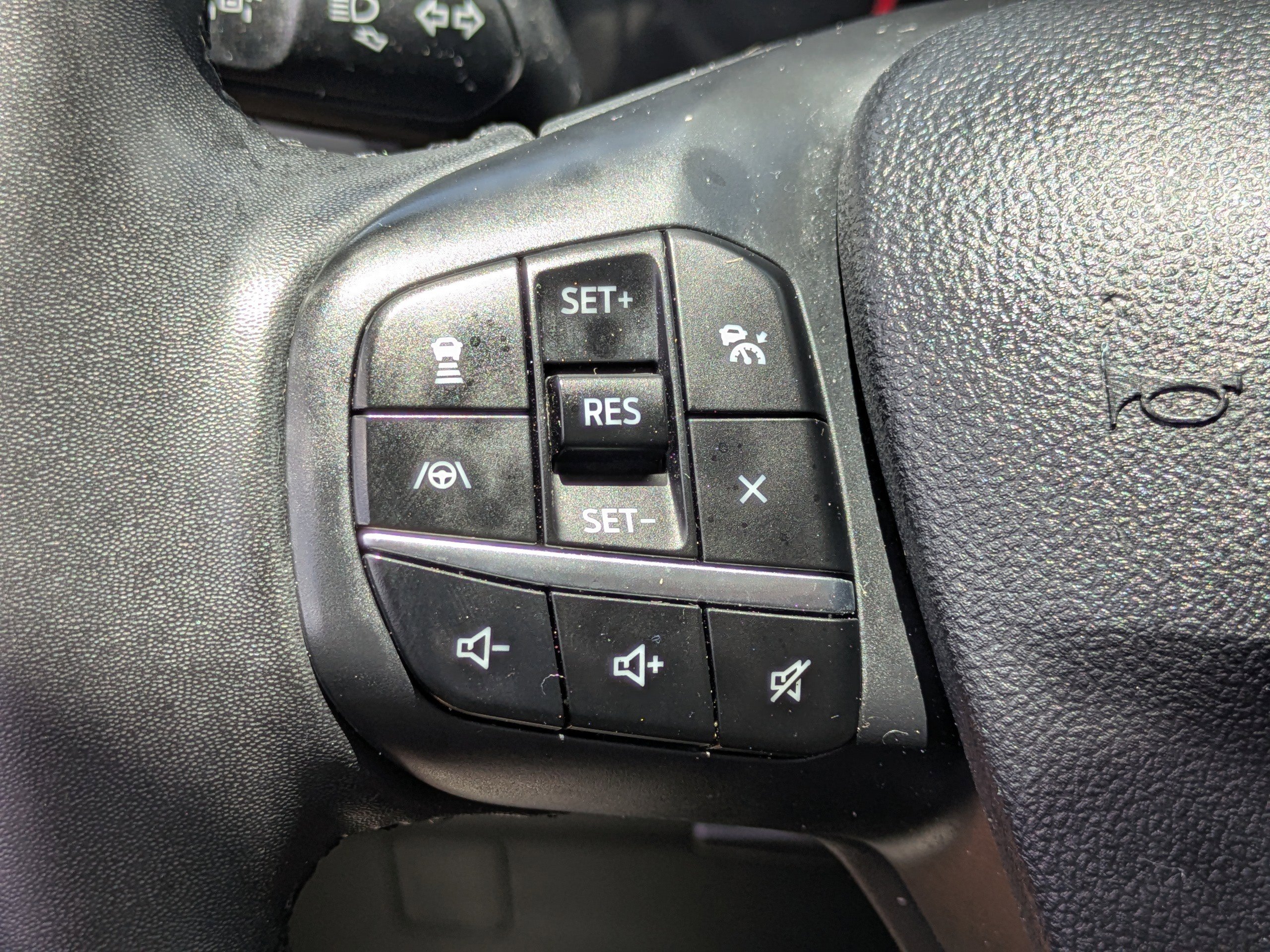 Used 2022 Ford Escape SE w/ SE Sport Appearance Package FWD image 22