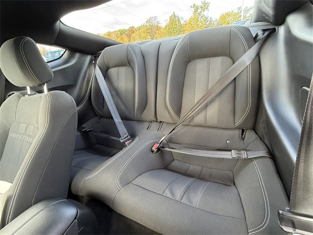 Certified 2022 Ford Mustang Coupe image 8