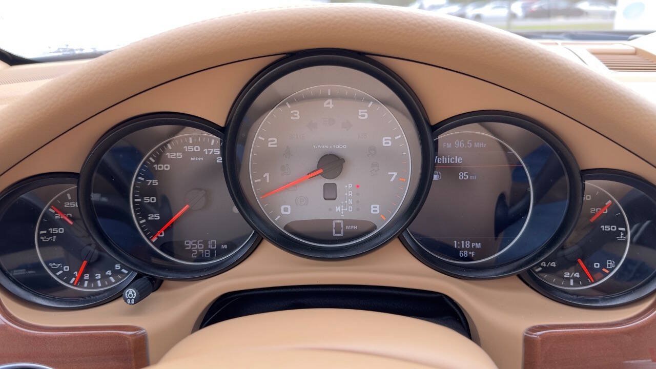 Used 2011 Porsche Panamera 4S AWD/4WD image 19