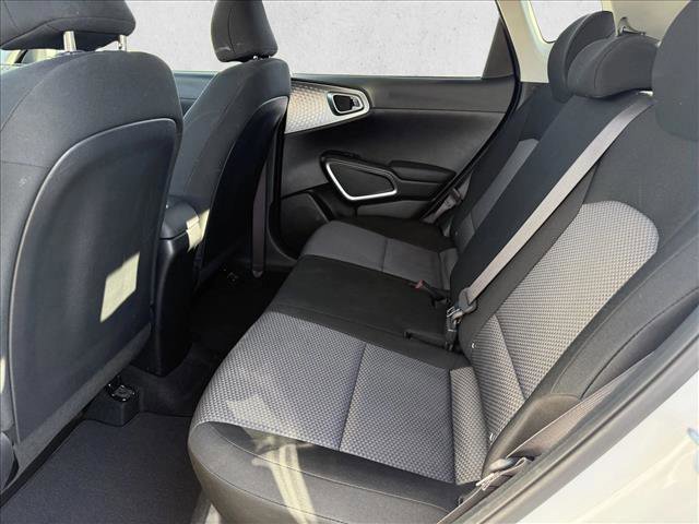 Used 2023 Kia Soul LX w/ LX Technology Package image 20