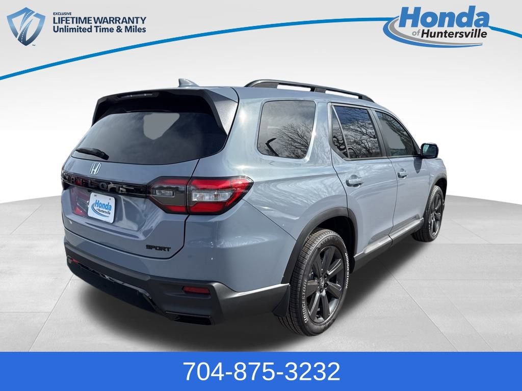 New 2026 Honda Pilot Sport image 9