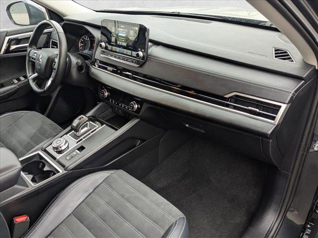 Used 2024 Mitsubishi Outlander SE image 23