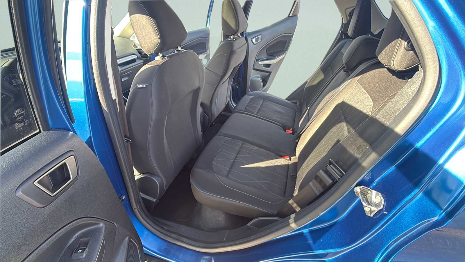 Used 2020 Ford EcoSport SE image 35
