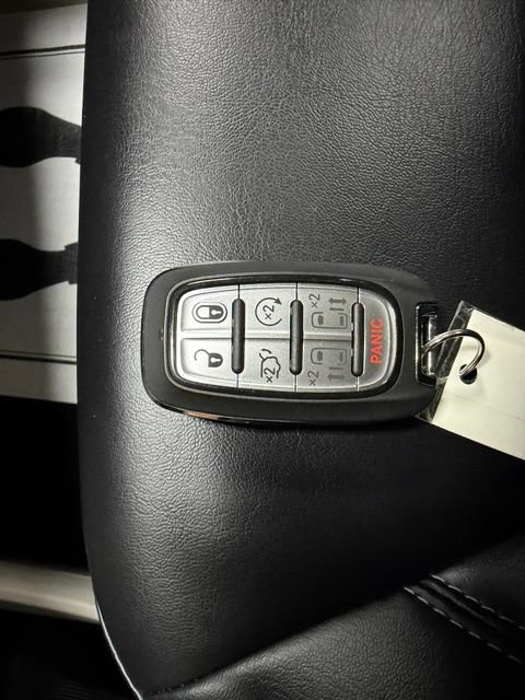Used 2023 Chrysler Pacifica Touring-L FWD image 51