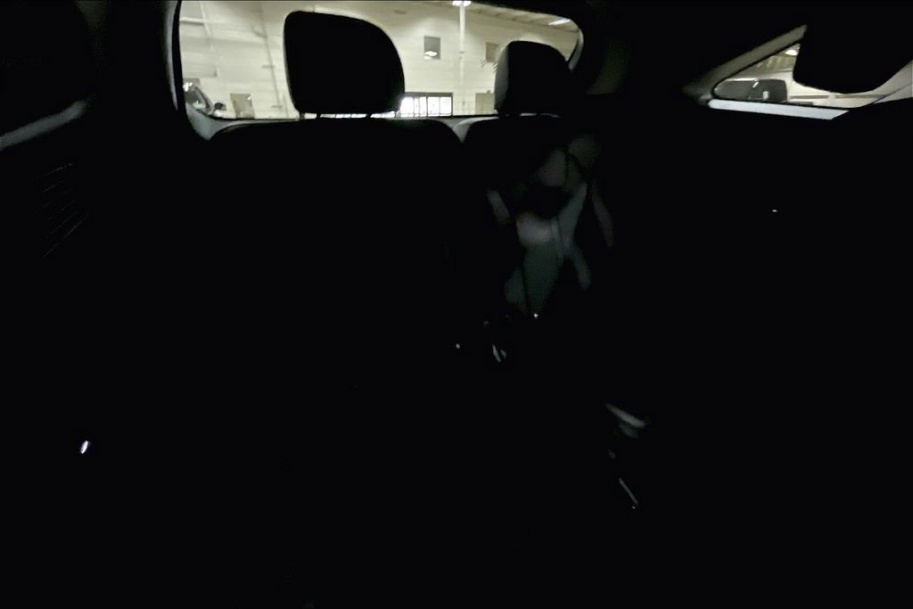 Used 2024 Kia Sorento S image 26