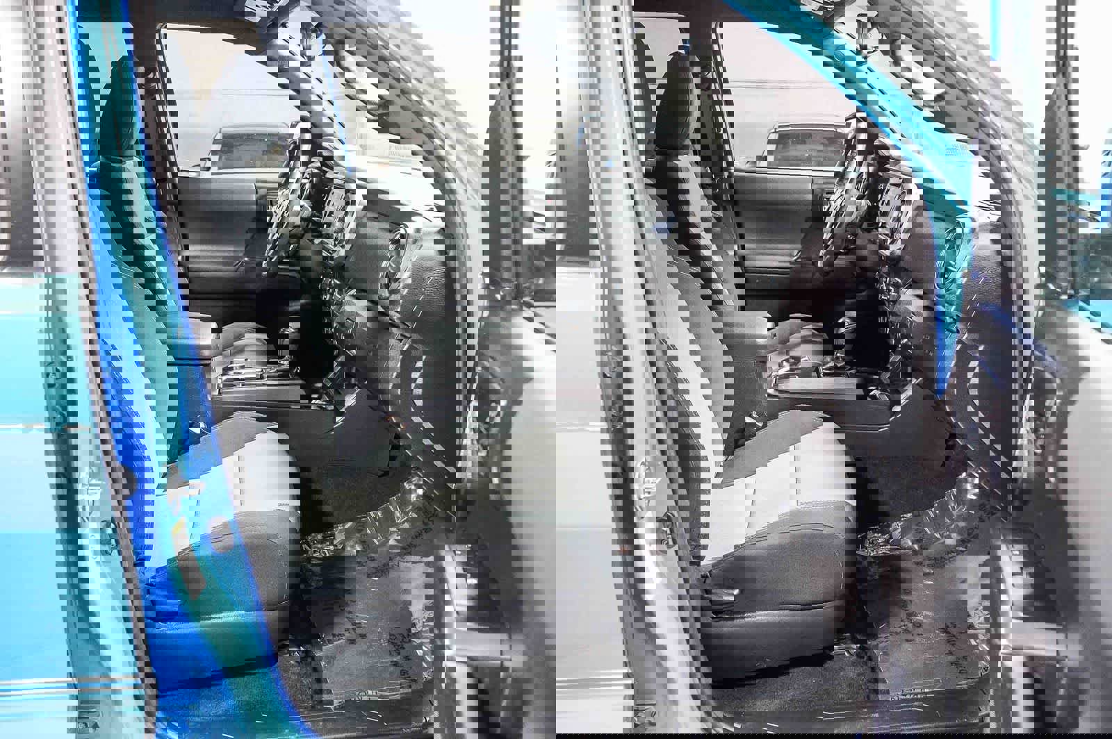 Certified 2020 Toyota Tacoma TRD Off-Road w/ Technology Package AWD/4WD image 17