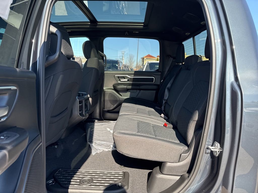 New 2026 RAM 1500 4x4 Crew Cab image 24