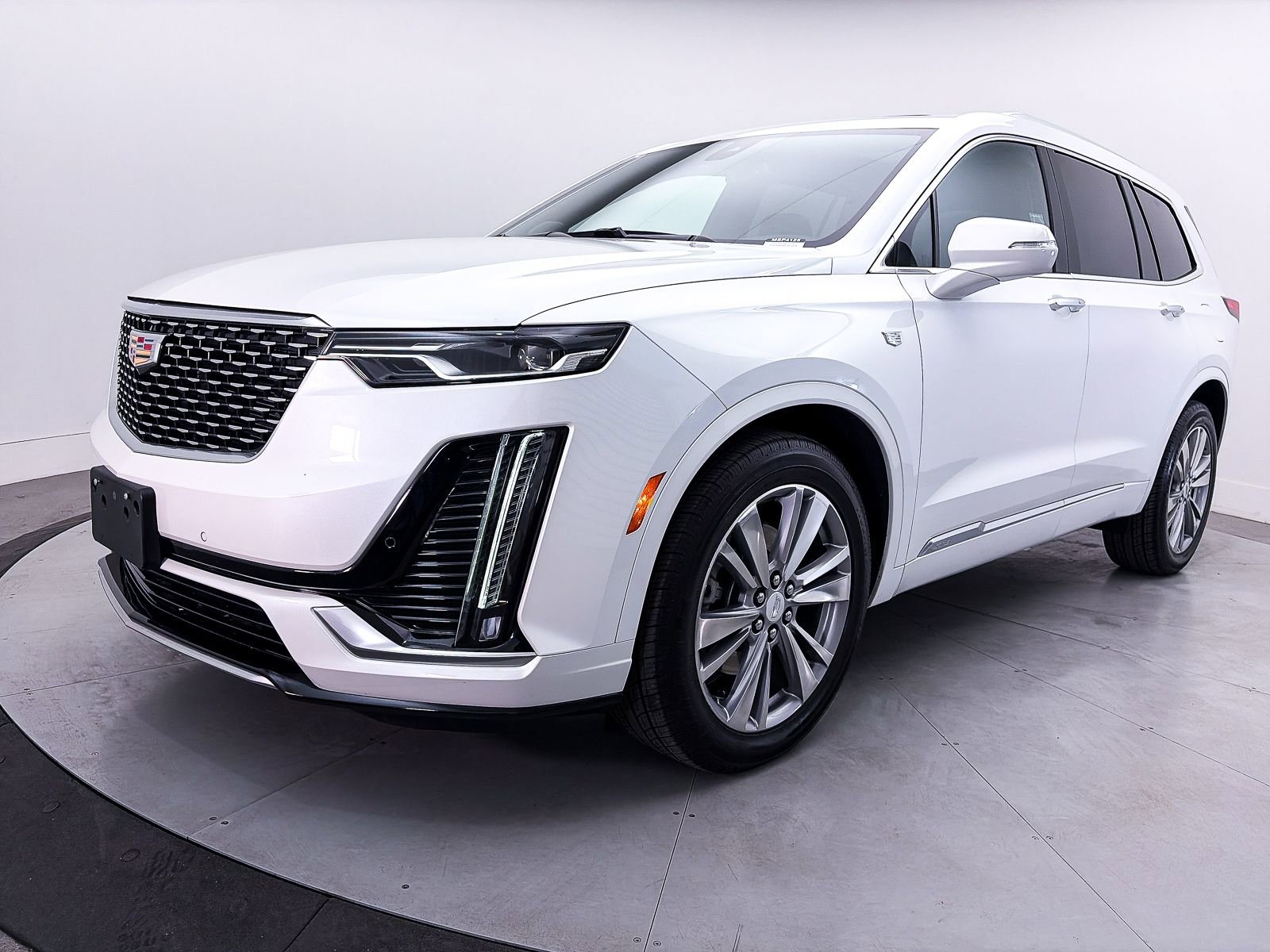 Used 2023 Cadillac XT6 Premium Luxury FWD image 13