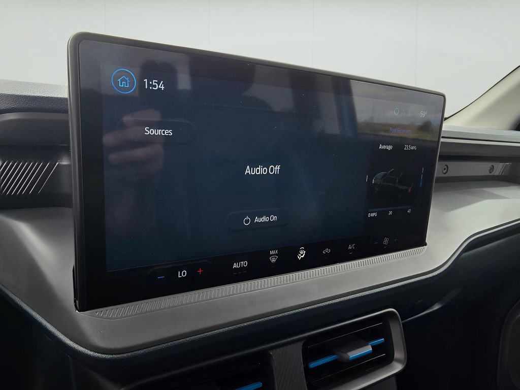 Used 2025 Ford Maverick Lobo AWD/4WD image 17
