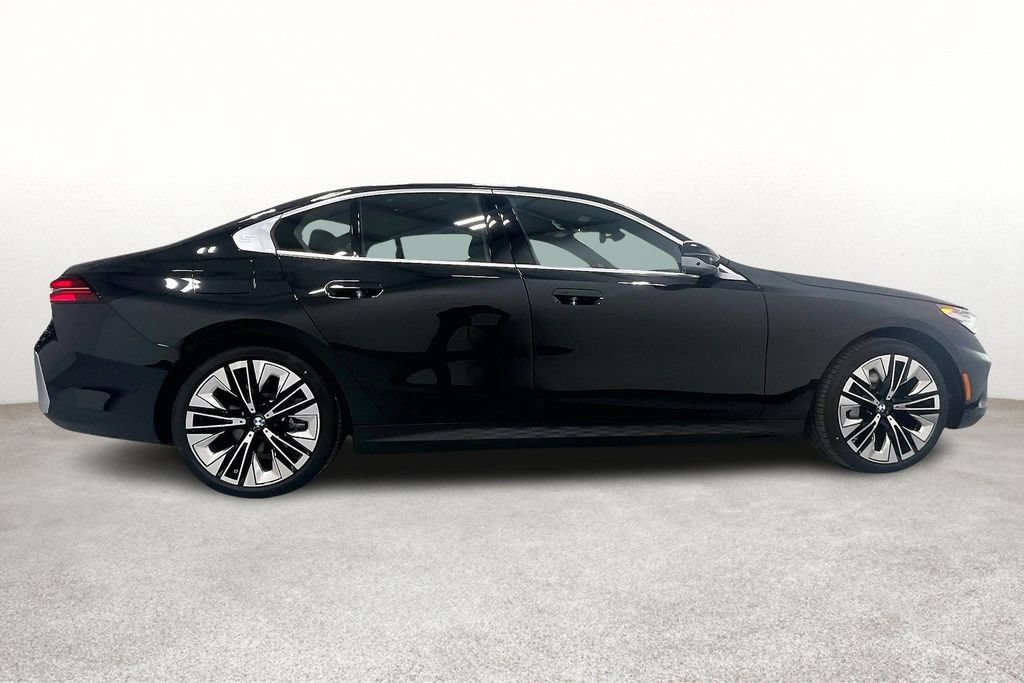 New 2026 BMW i5 eDrive40 w/ Executive Package RWD image 7