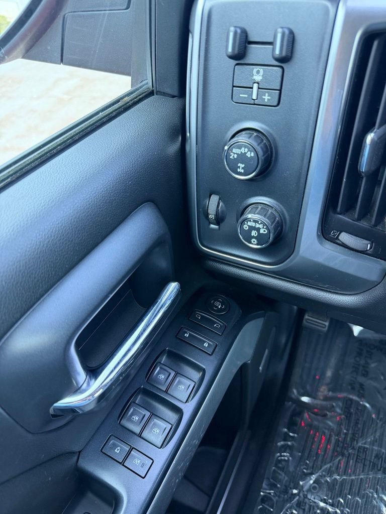 Used 2017 Chevrolet Silverado 1500 LT w/ All Star Edition AWD/4WD image 14