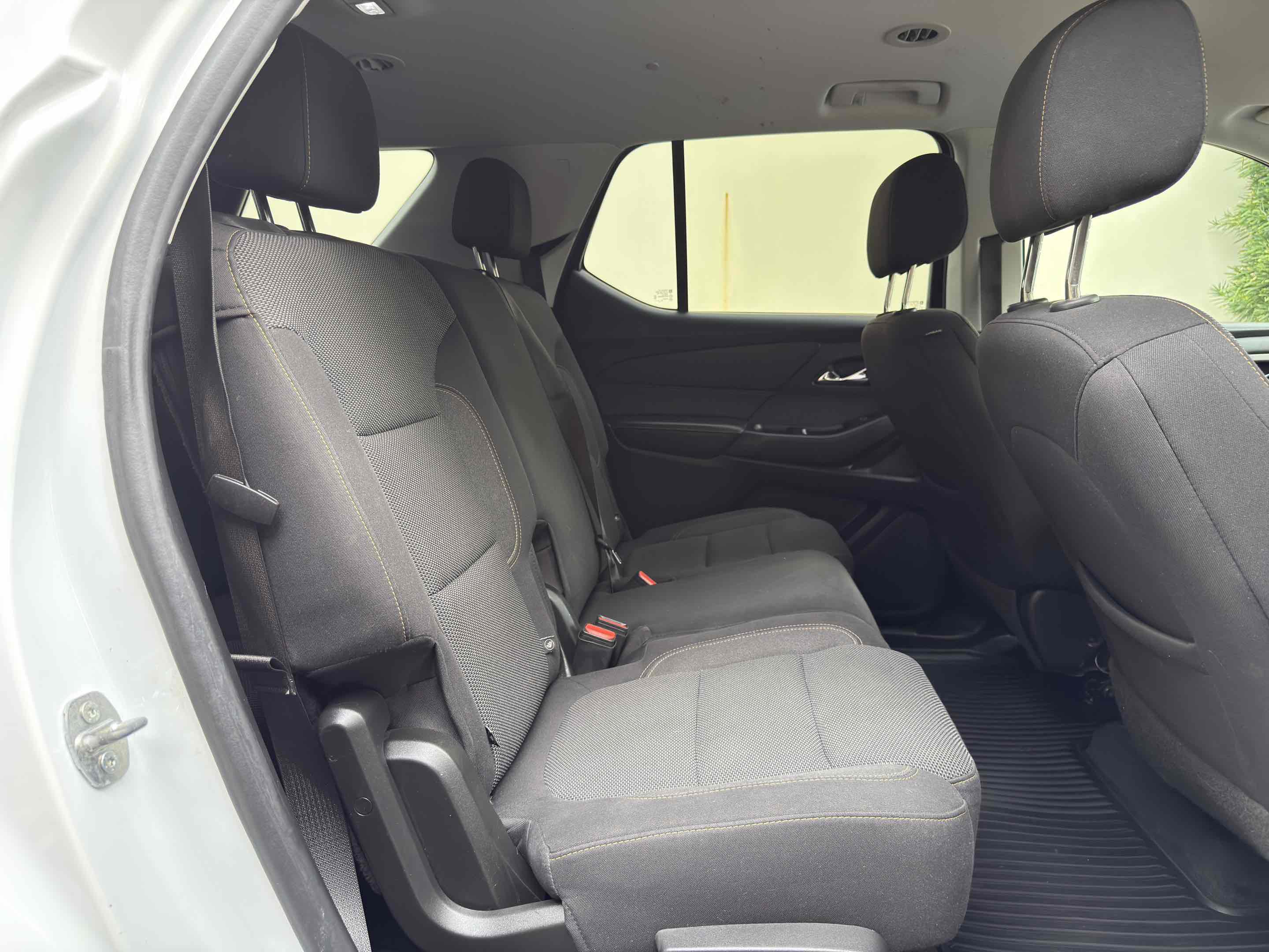 Used 2020 Chevrolet Traverse LS image 56