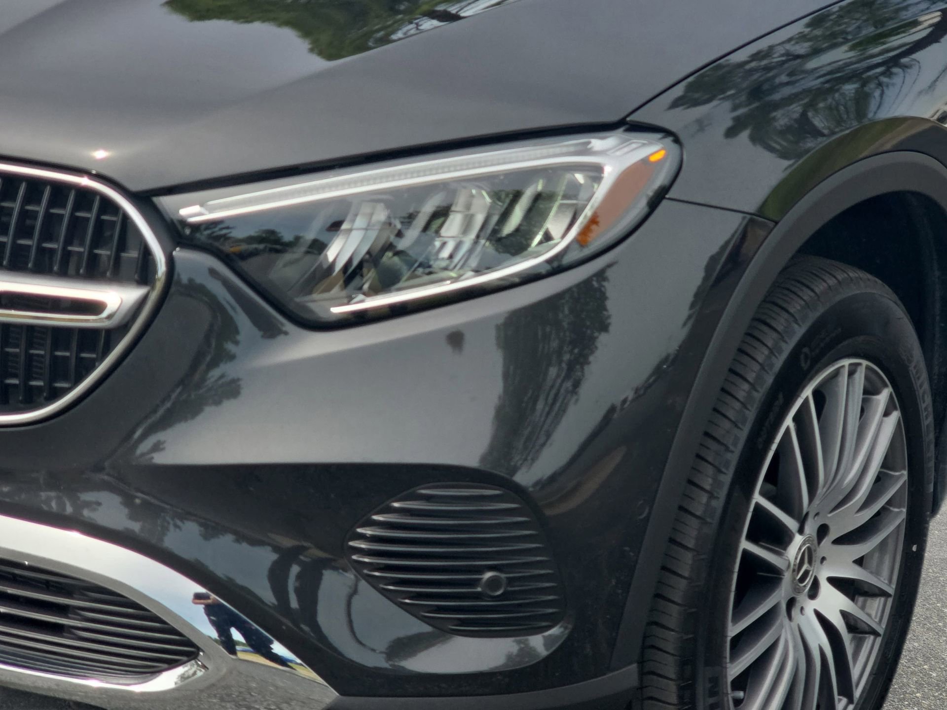 Used 2025 Mercedes-Benz GLC 300 4MATIC image 30