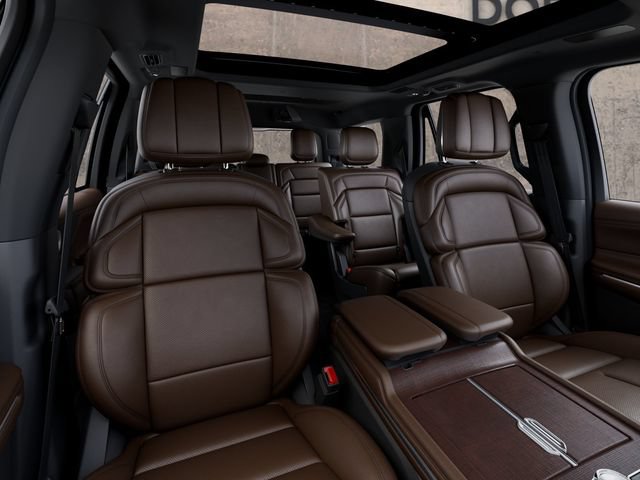 New 2027 Lincoln Navigator Reserve AWD/4WD image 10