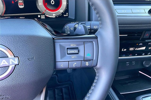 Certified 2025 Nissan Rogue Platinum w/ Platinum Premium Package image 17