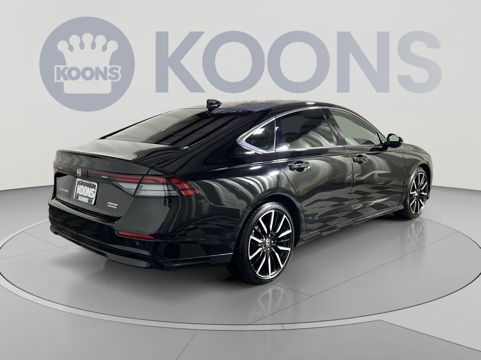 Used 2025 Honda Accord Touring image 7