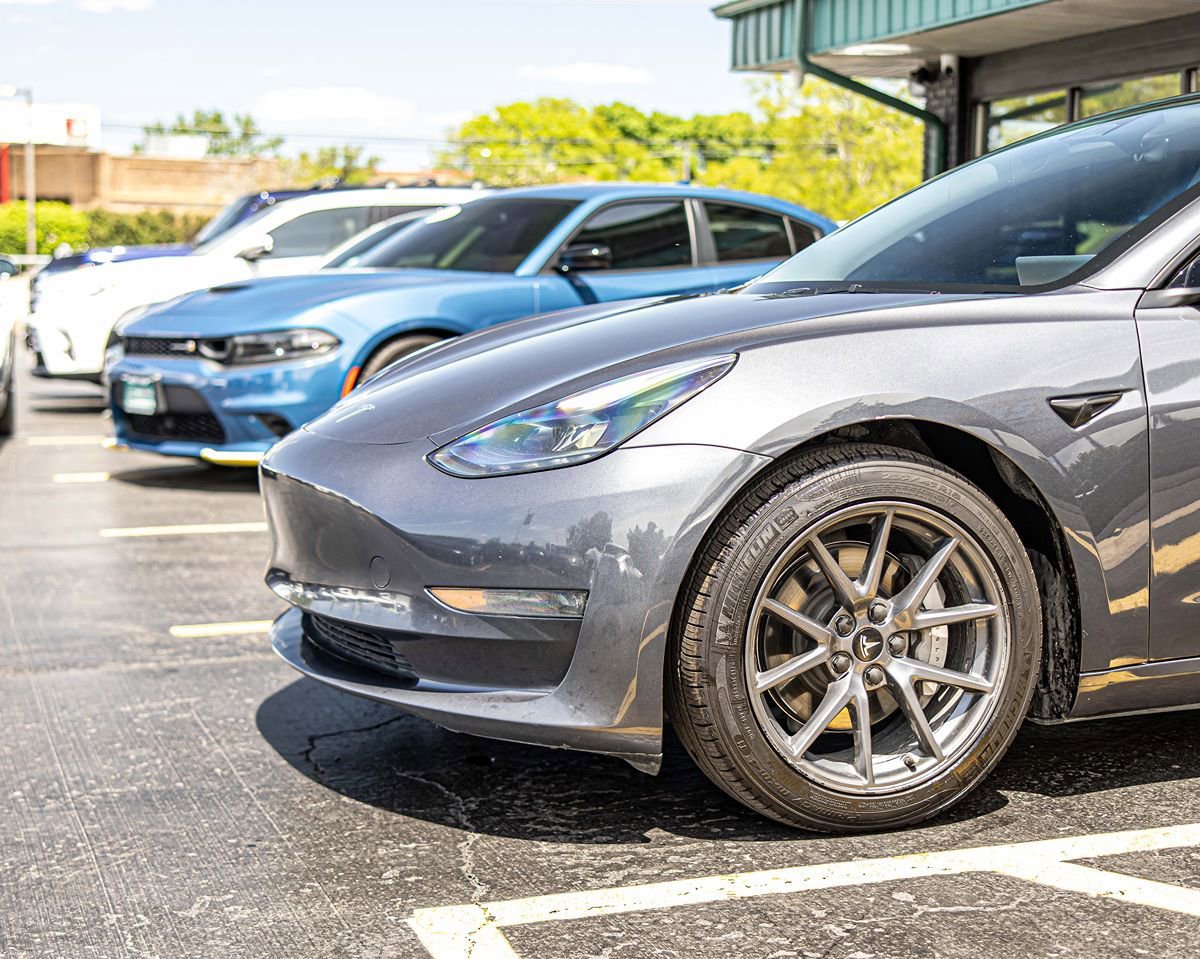 Used 2023 Tesla Model 3 Long Range AWD/4WD image 4