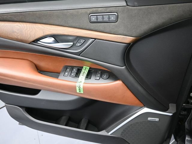 Used 2020 Cadillac Escalade Luxury image 38