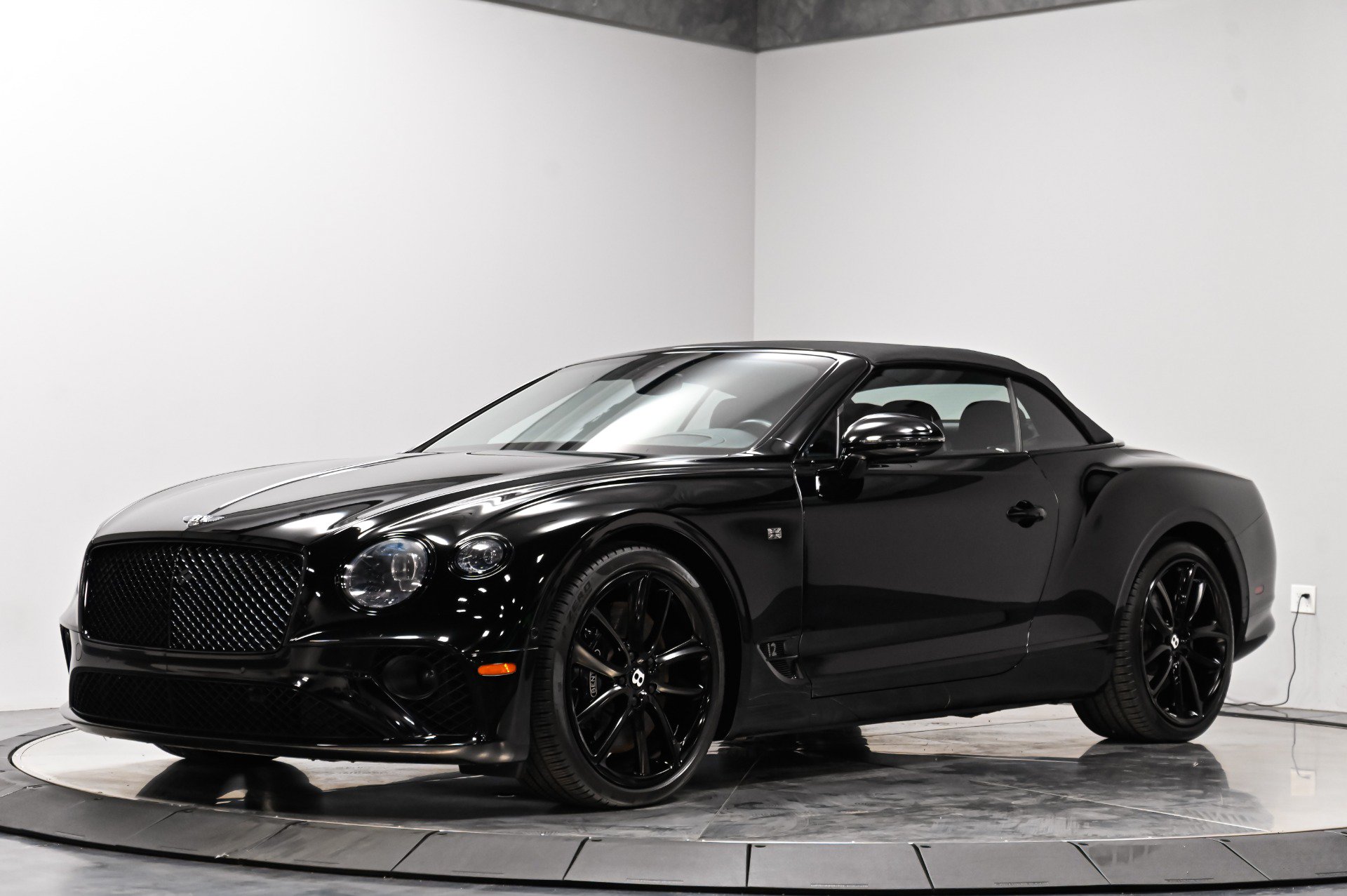 Used 2020 Bentley Continental GT w/ First Edition Specification AWD/4WD image 3